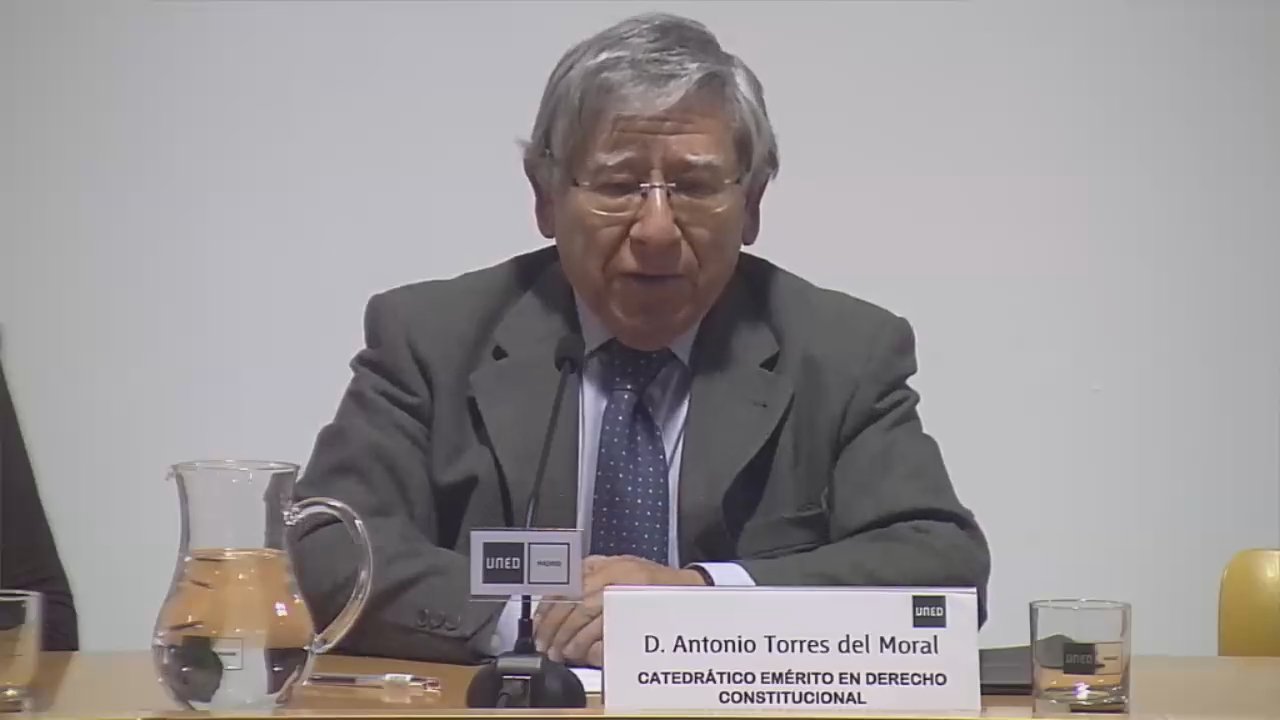 ¿Reforma constitucional o reforma política?  