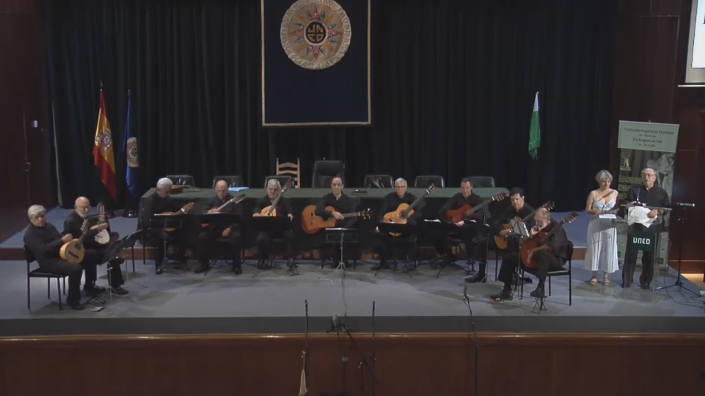Concierto a cargo de la orquesta de pulso y púa "Calle del Barquillo"
