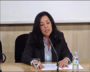 Edad y conﬂicto generacional  como motor de la acción en  los personajes femeninos de  la Vieille dame et le hasard