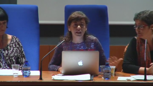 La voz femenina en la narración oral.  Primera aproximación acústica y perceptiva