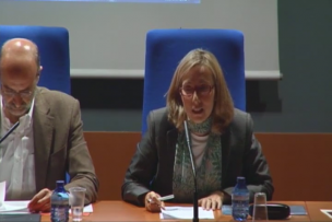 Comed sentados en esta sala y gozad del  relato: Helena de Troya toma la palabra