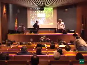Modalidades de evaluación en la UNED mediante la coordinación de equipos docentes y tutores 
