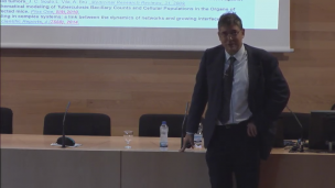 ¿Pueden las Matemáticas corregir a la Biología y a la Medicina?
