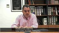 ¿Cómo trabaja un profesor tutor de la UNED, en función de su modalidad: presencial?¿Qué aporta la experiencia de tutorizar a los estudiantes?¿Por qué es importante contar con el apoyo de los profesore