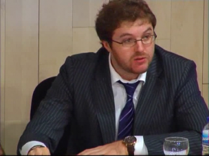 Apuntes sobre la regulación de la «justicia gratuita» en la interposición del recurso de  Amparo: el acuerdo de pleno de 18 de junio de 1996