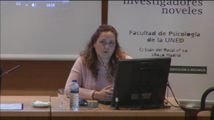Efecto de la edad y del color en una tarea de memoria de trabajo viso-espacial informatizada
