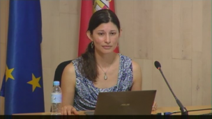 Aprendizaje temprano de palabras mediante pares mínimos con acentos nativos y no nativos