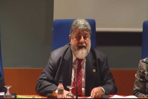 Origen y fuentes históricas de las fórmulas de cortesía y tratamientos habituales en la sociedad española en la vida social y oficial