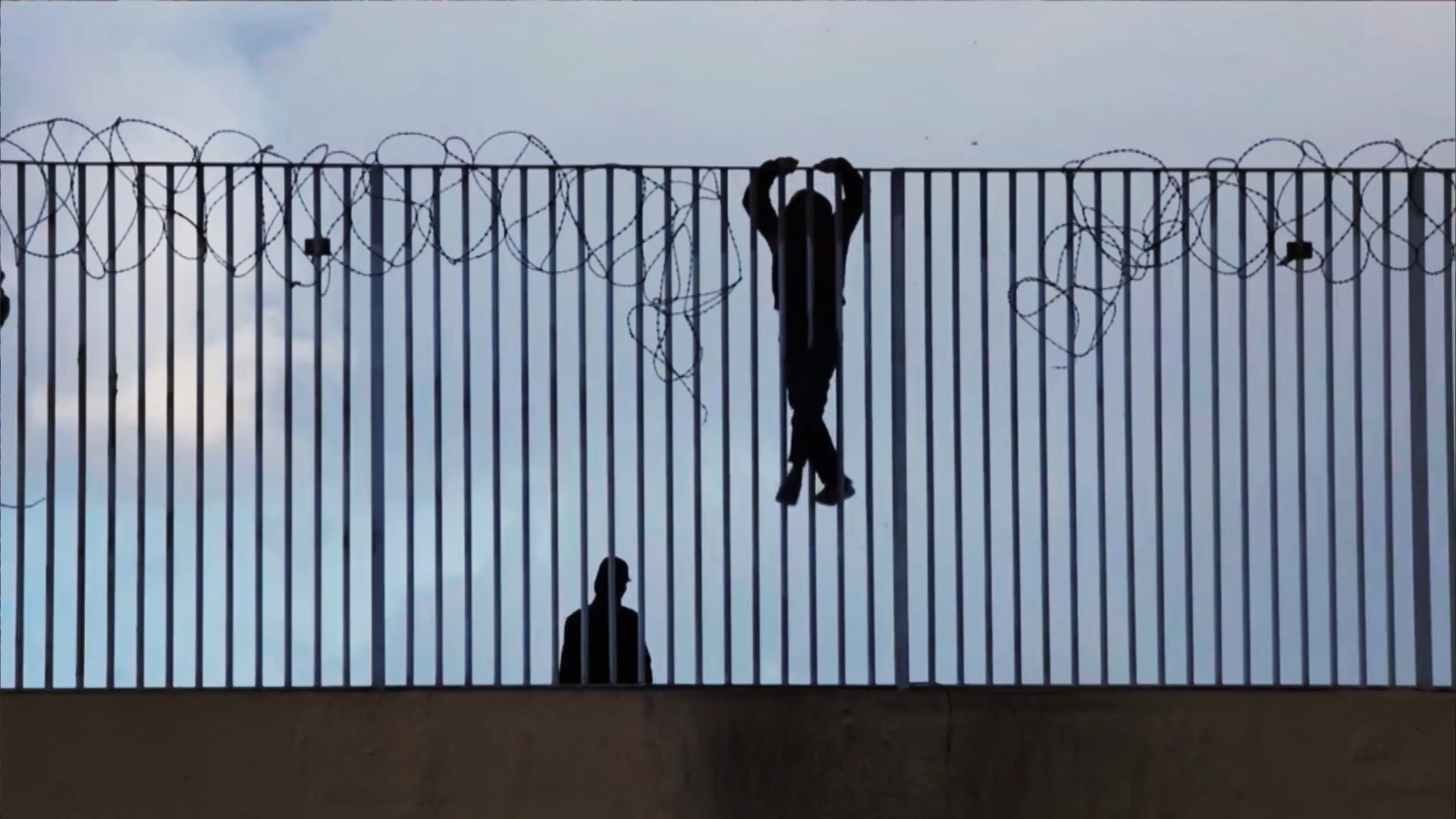 Solos y mal acompañados. Los derechos de la infancia y la juventud migrante en España