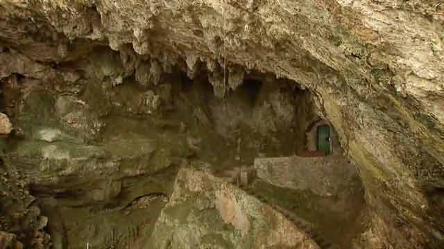 La Cueva de El Castillo