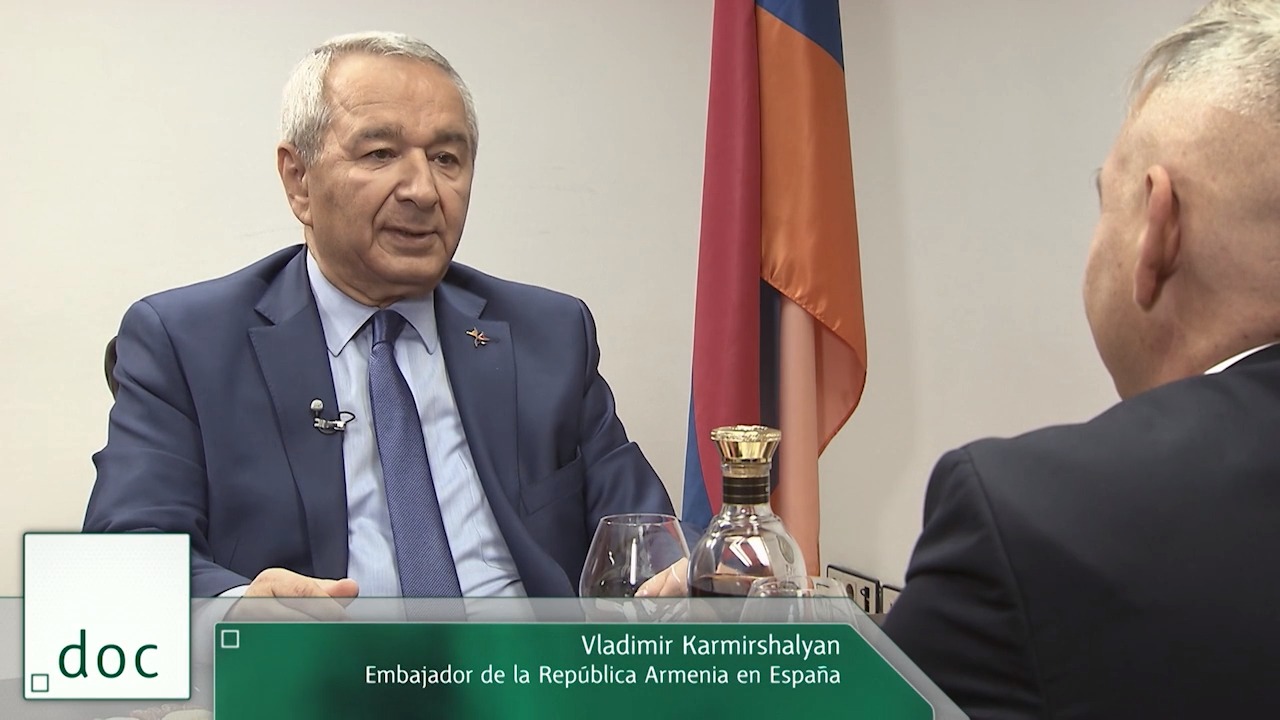 25 minutos de conversación con el Exmo. Sr. Embajador de Armenia en España