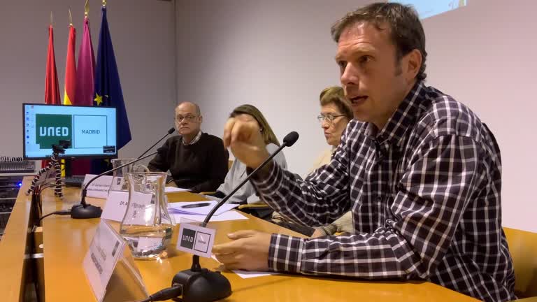 Coloquio de la mesa: Práctica Antropológica, Mediación y Profesionalización