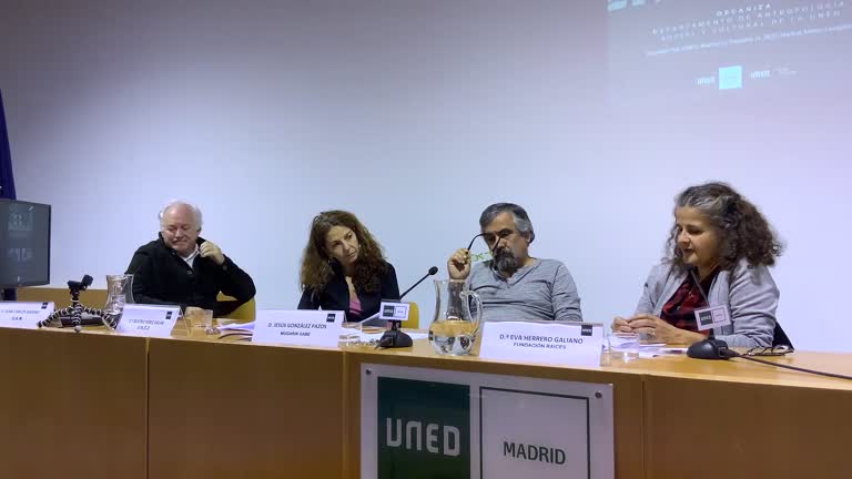 Dialogo/exposición de las experiencias de la mesa: Práctica Antropológica, Derechos Humanos y activismo social