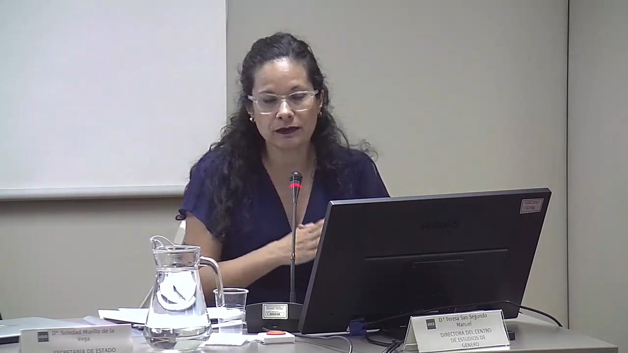 Ajuste de la identidad de género propia y del puesto y salud psicosocial en mujeres directivas: Un avance metodológico y conceptual (AICO/2017/073)