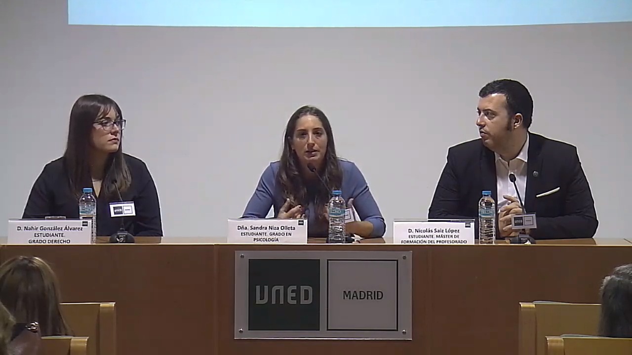 Mesa de experiencias de estudiantes y tutores en prácticas