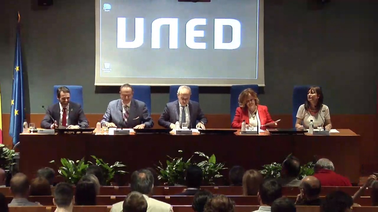 Toma de posesión del Decano de la Facultad de Ciencias Políticas y Sociología