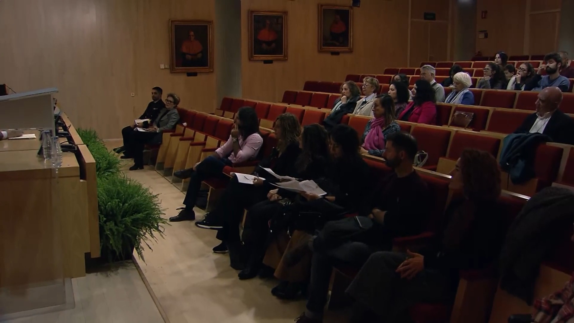 La Facultad de Filología dialoga con sus estudiantes
