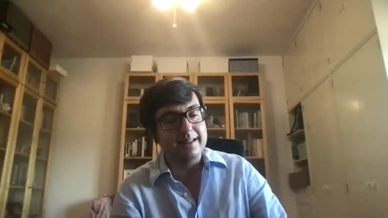Redes sociales, pluralismo y censura