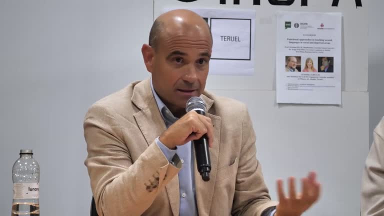 II COLOQUIO IHUPA: Functional Approaches to teaching secun languages in rural and deprived areas