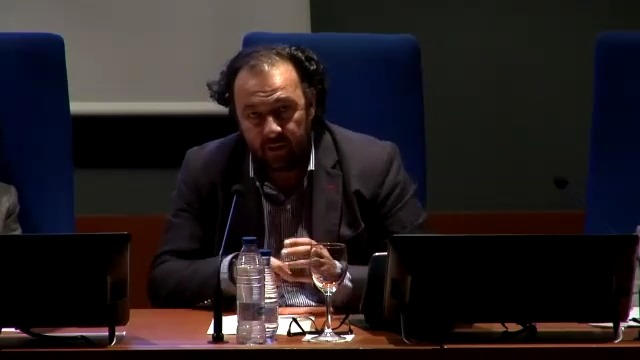 El ideario educativo de los centros docentes: de la controversia política a la formación cívica estudiantes