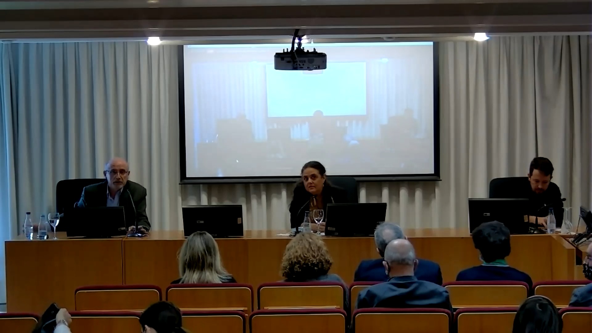 Debate Mesa Redonda: discurso político y redes sociales 
