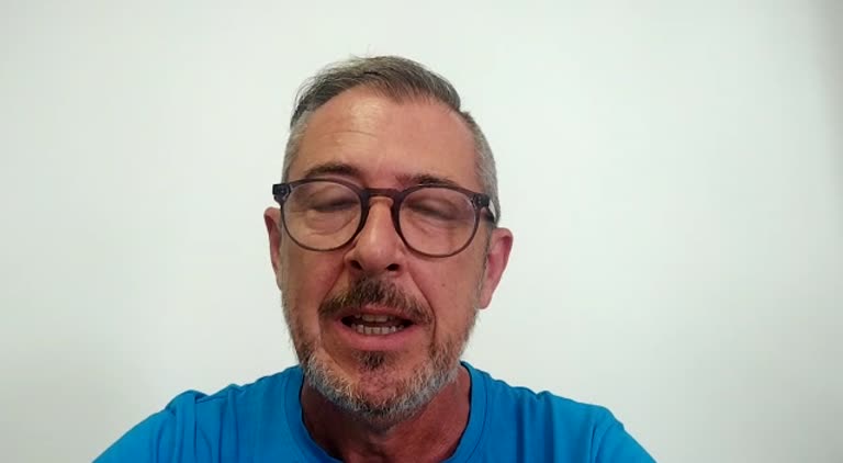 Felicitaciones de Fermín Anguita Fortes, ex-alumno de la UNED de Motril, profesor de Secundaria, periodista y escritor