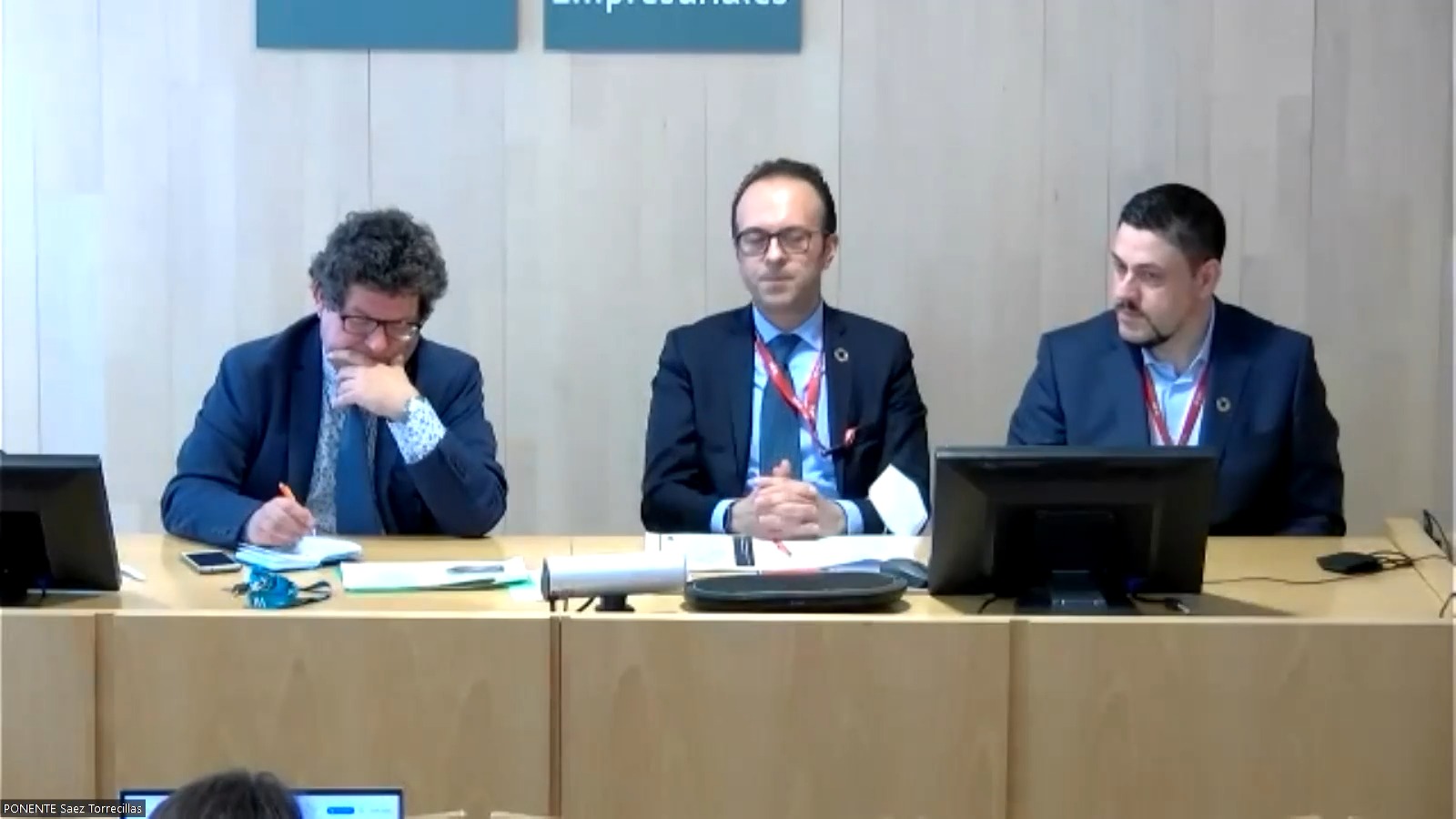 Preguntas: cuestiones planteadas por el público en el evento