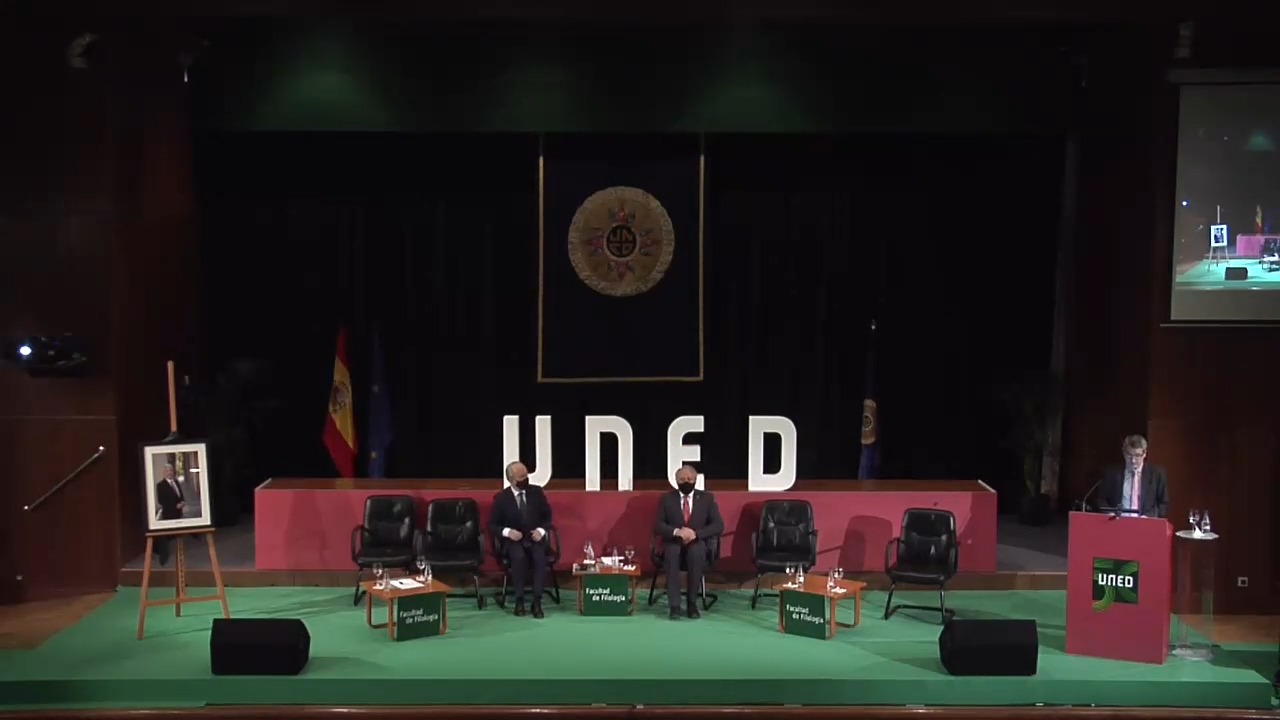 Presentación del retrato del anterior decano D. Julio Neira Jiménez
