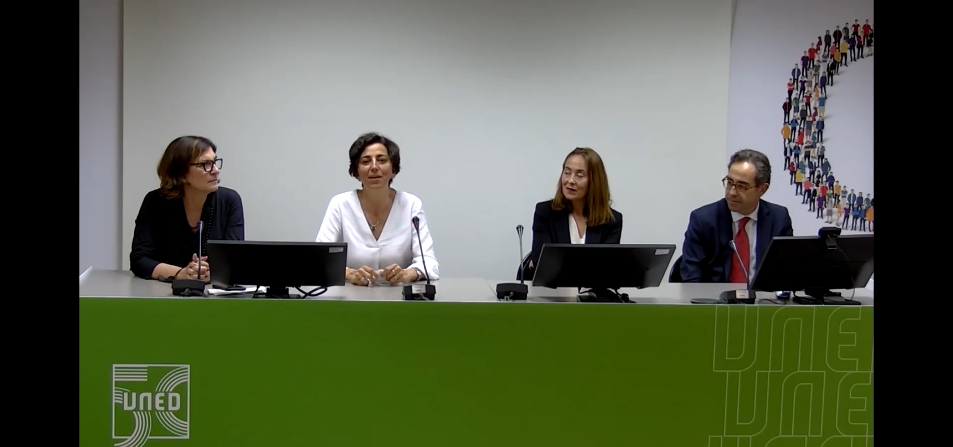 Coloquio: Experiencias y perspectivas laborales en el campo de la sostenibilidad