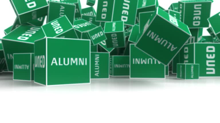 Alumni (Cabecera)