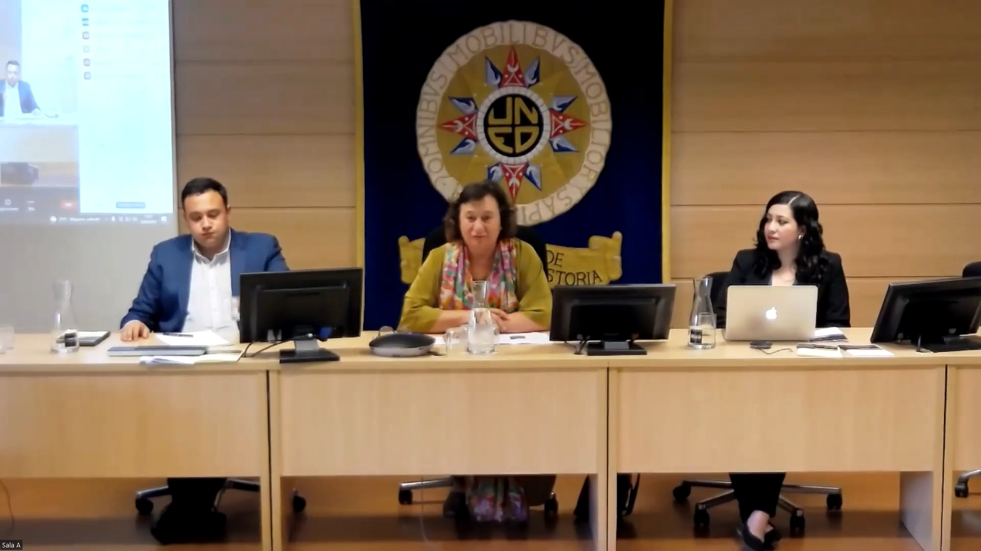Debate sobre: III. Las Indias en Madrid: arte, cultura y representación. Preside: Pilar Ponce Leiva 