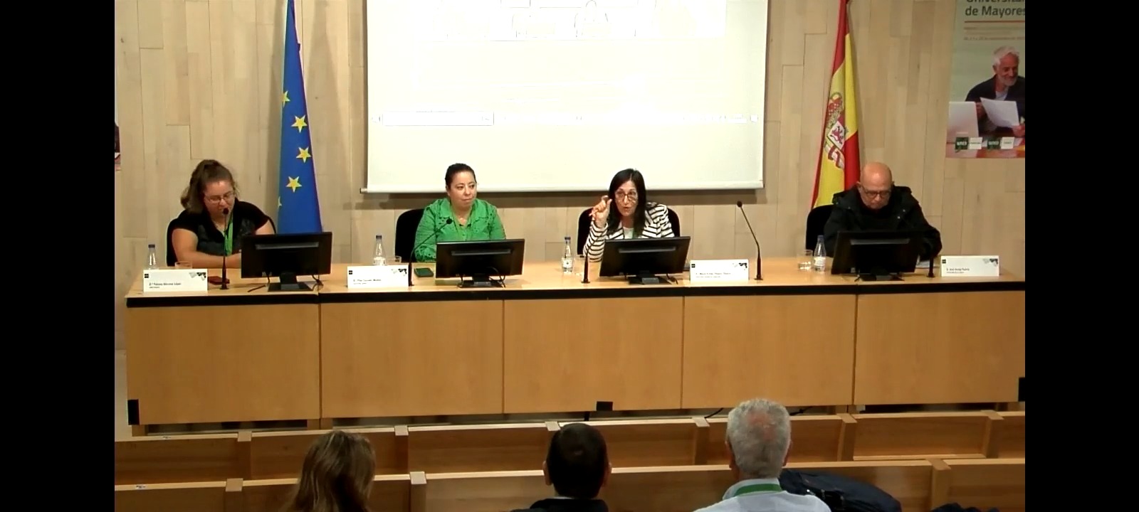 Mesa Redonda 3: Proyectos y prácticas de innovación docente e investigación en Programas Universitarios de Mayores