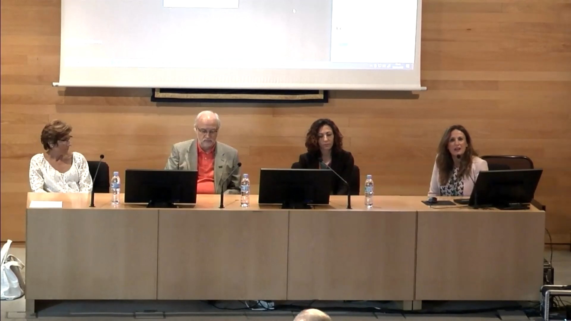 Mesa redonda: Las diferentes perspectivas de la ética en la experimentación animal