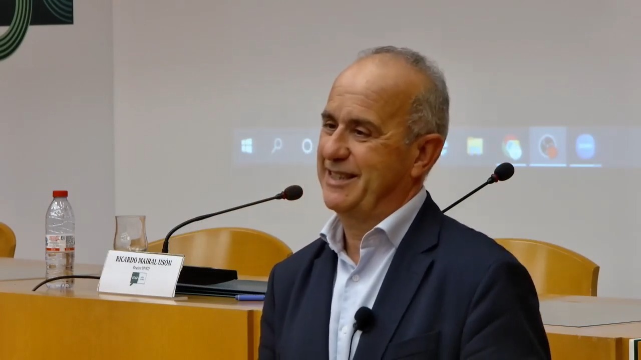 Presentación candidatura elecciones a rector/a de Ricardo Mairal en el Centro Asociado de Valencia,  Campus Este-Centro