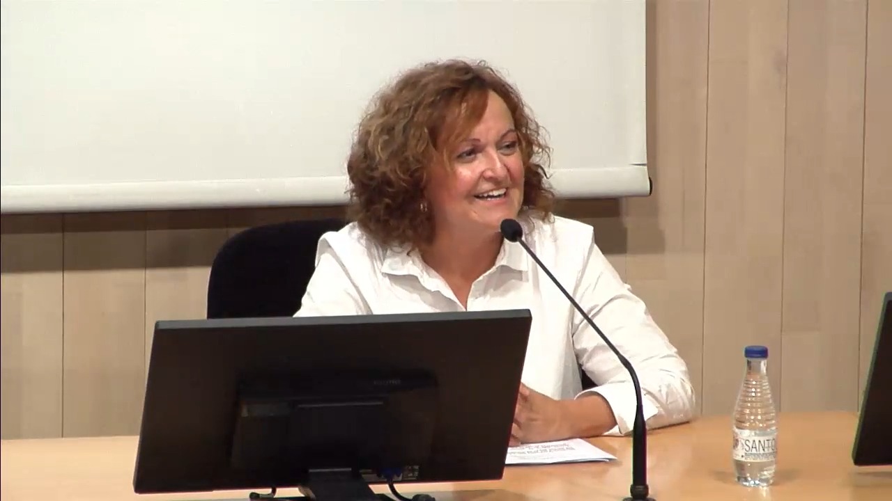 Mujeres en un mundo sesgado: cultura y comunicación online.
