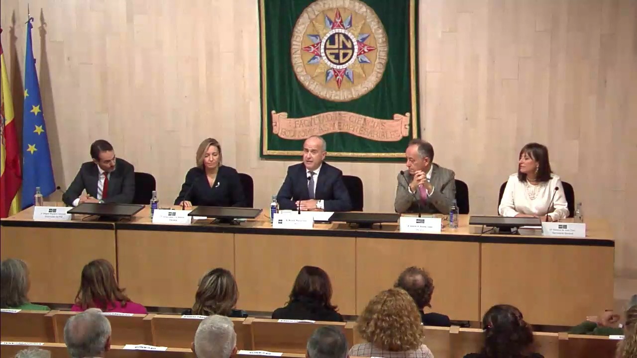 Toma de posesión de la nueva Decana de la Facultad de Ciencias Económicas y Empresariales de la UNED, D.ª Inmaculada Pra Martos
