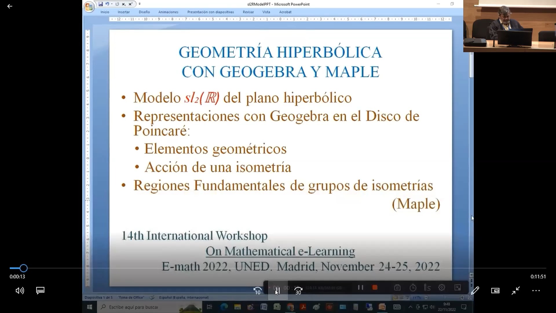 Geometría hiperbólica con Geogebra y Maple