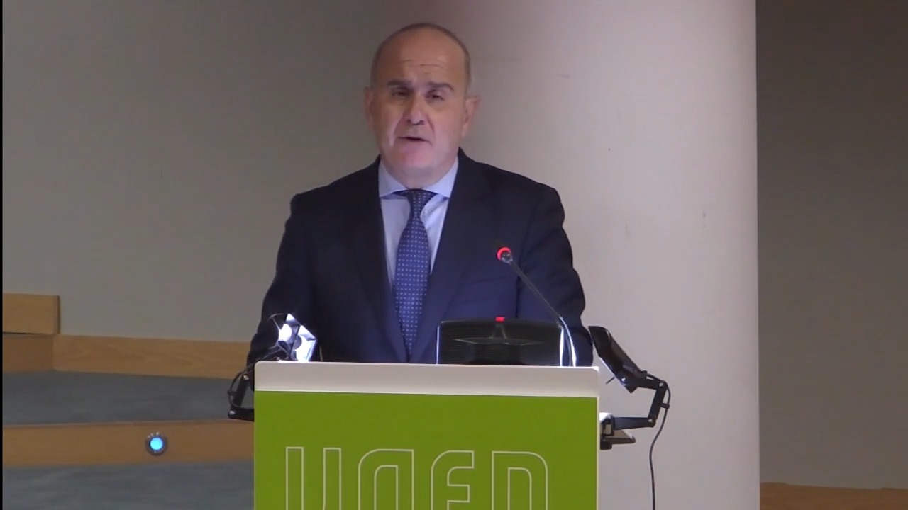  Toma de posesión de Ricardo Mairal Usón como rector