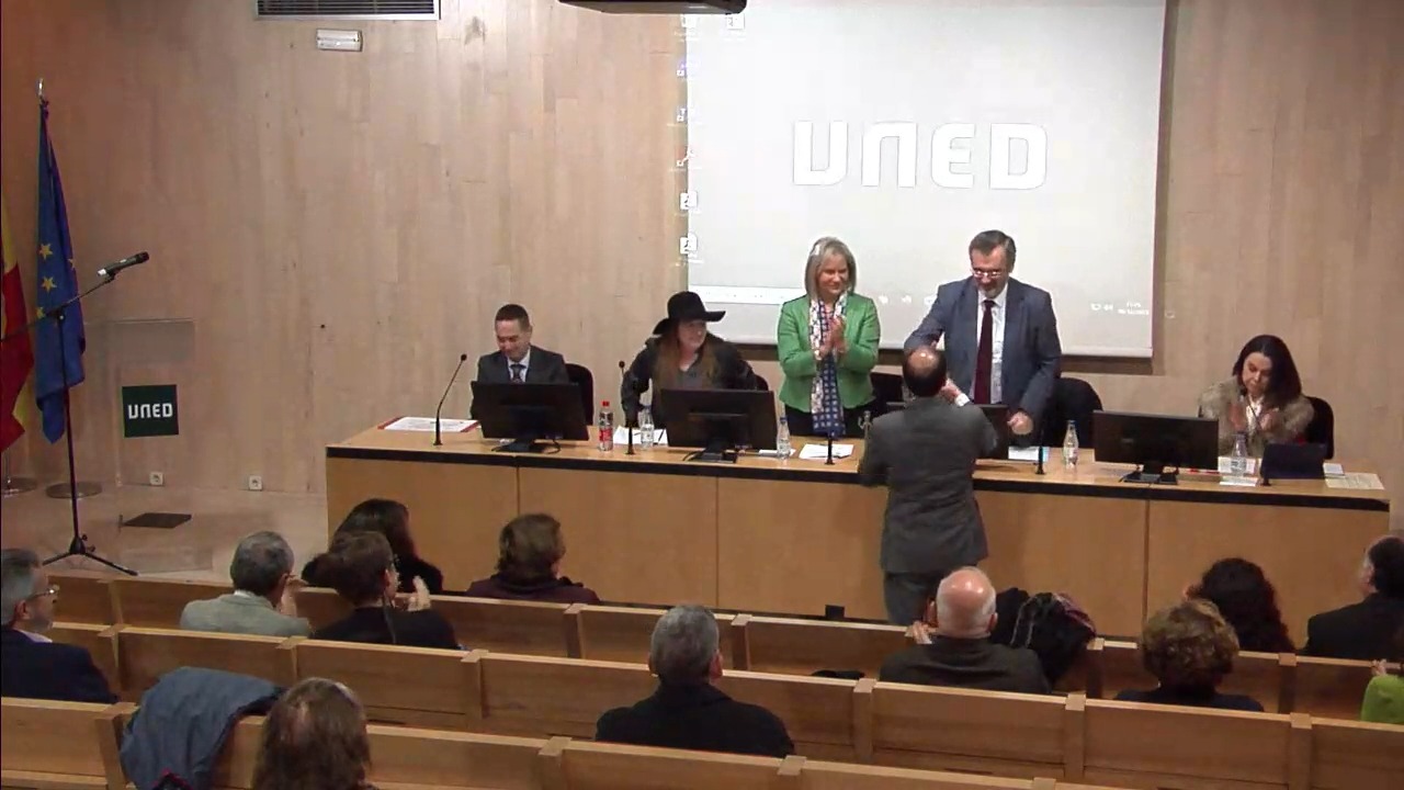 Solemne entrega de los Premios de Investigación a Tesis y TFMs de Hermenéutica y Estética Críticas y Filosofía en Español: Teresa Oñate y Ángela Sierra. II Edición