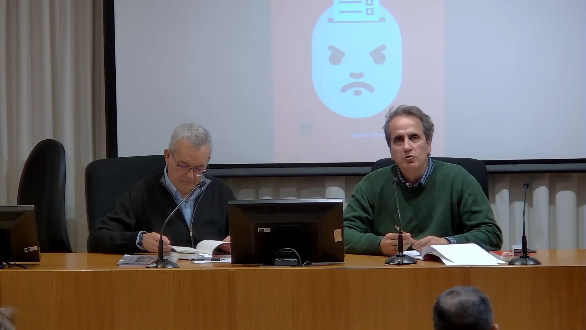 Presentación del libro: De votantes a hooligans