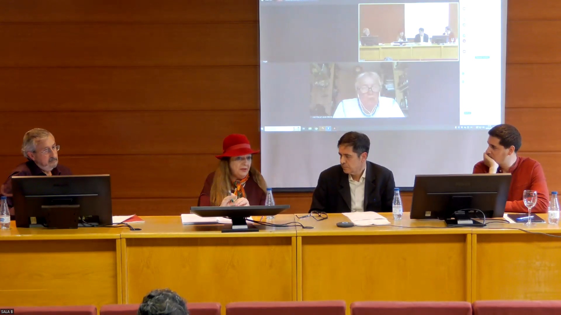 Diálogo en torno a la elaboración de una tesis doctoral en filosofía