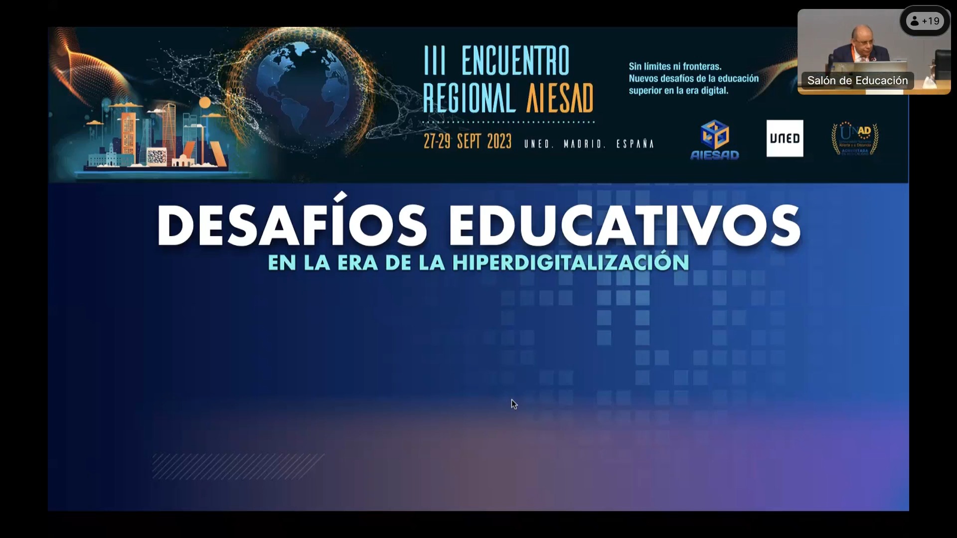 Desafíos Educativos en la era de la hiperdigitalización