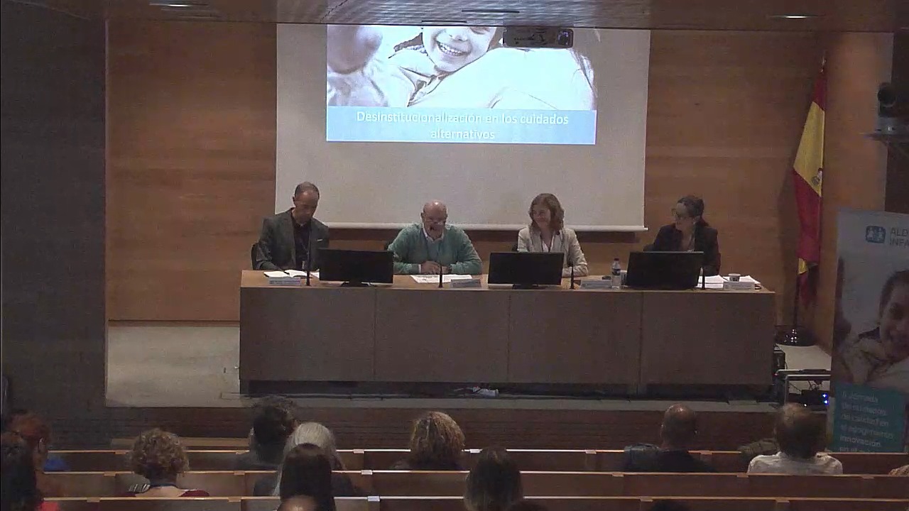 Mesa redonda: Desinstitucionalización en los cuidados alternativos 